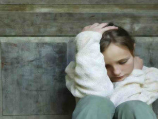 Parents' suicidal behavior can be transmitted to their children
